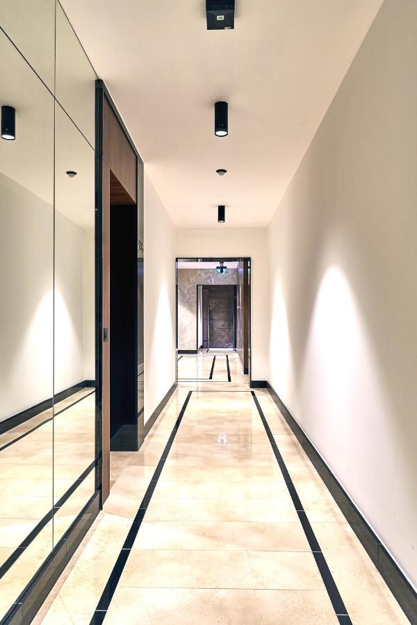 Mennica Residence Suite Apartments Varsovie Extérieur photo