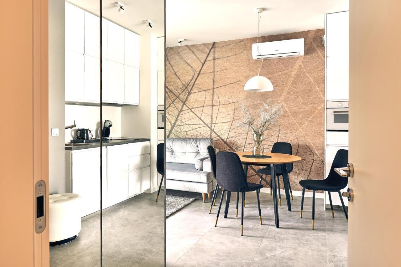 Mennica Residence Suite Apartments Varsovie Extérieur photo
